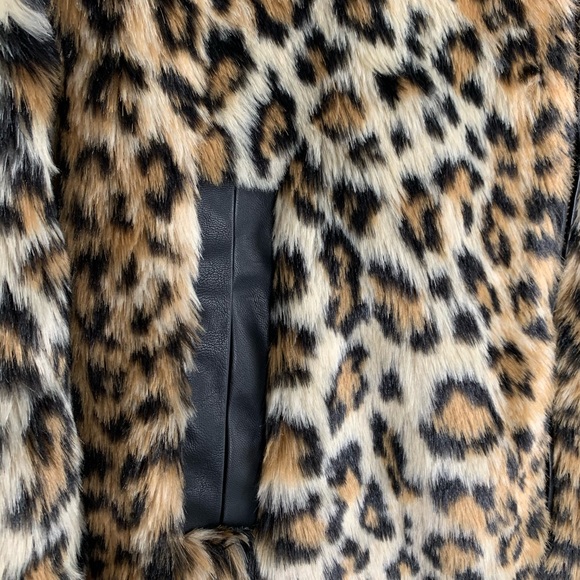Forever21 Cheetah Print Faux Fur Coat - Picture 8 of 9